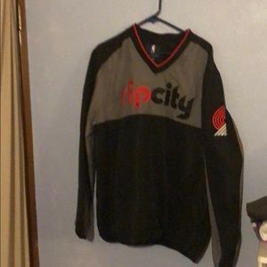 Like new NBA RIP CITY pull over wind breaker